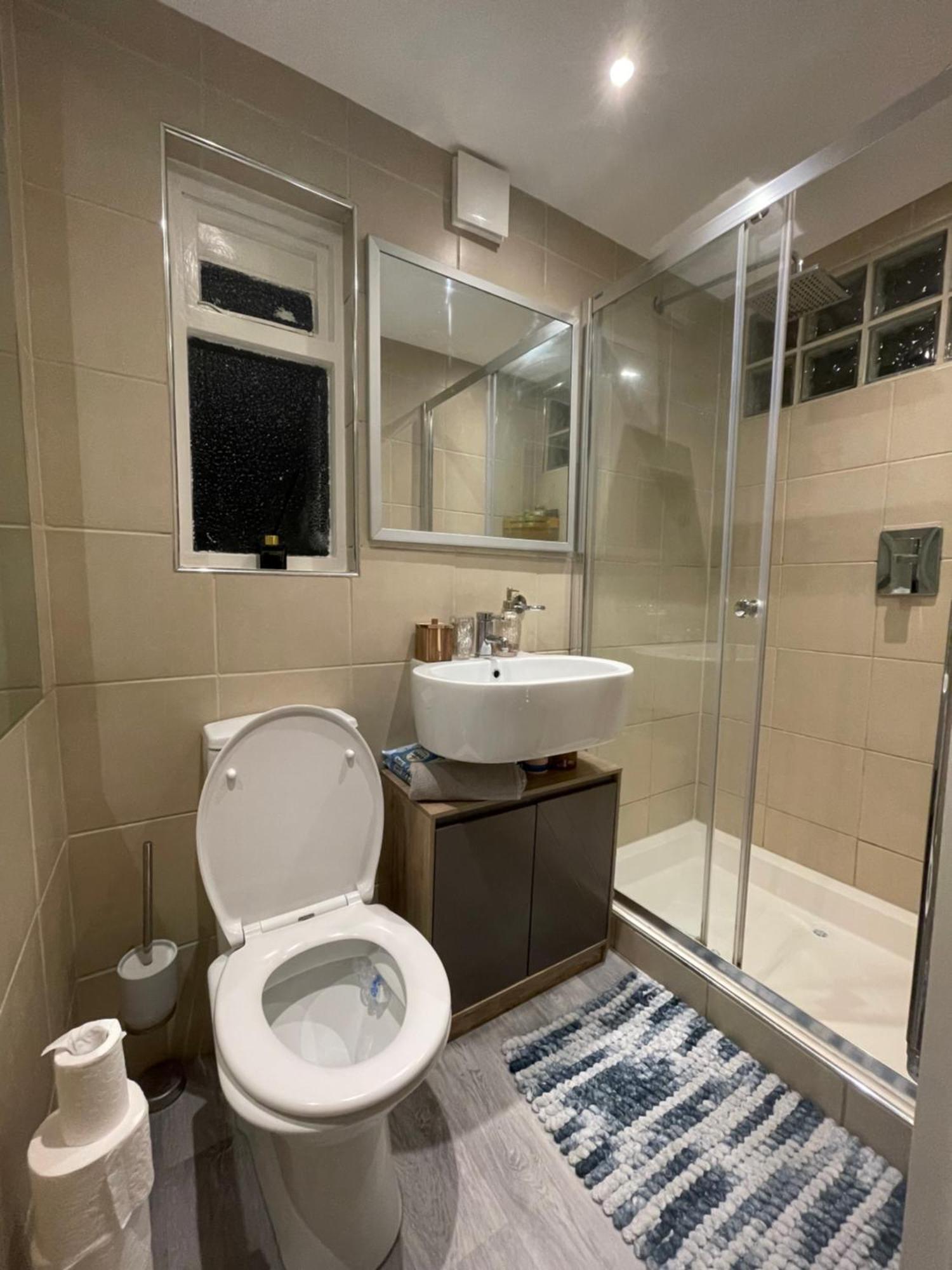Queen Bedroom In Maida Vale 伦敦 外观 照片
